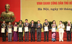 Hà Nội vinh danh 10 công dân thủ đô ưu tú năm 2013	​​
